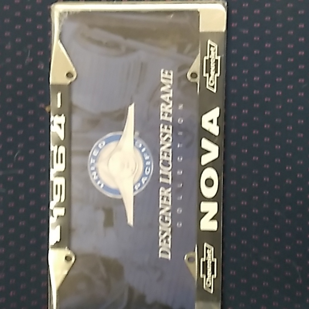 License plate frame